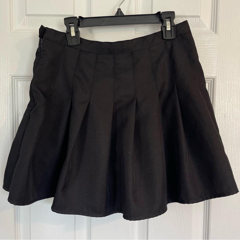 Pleated Black Skater Skirt Mini Juniors L with Attached Shorts Zipper & Button